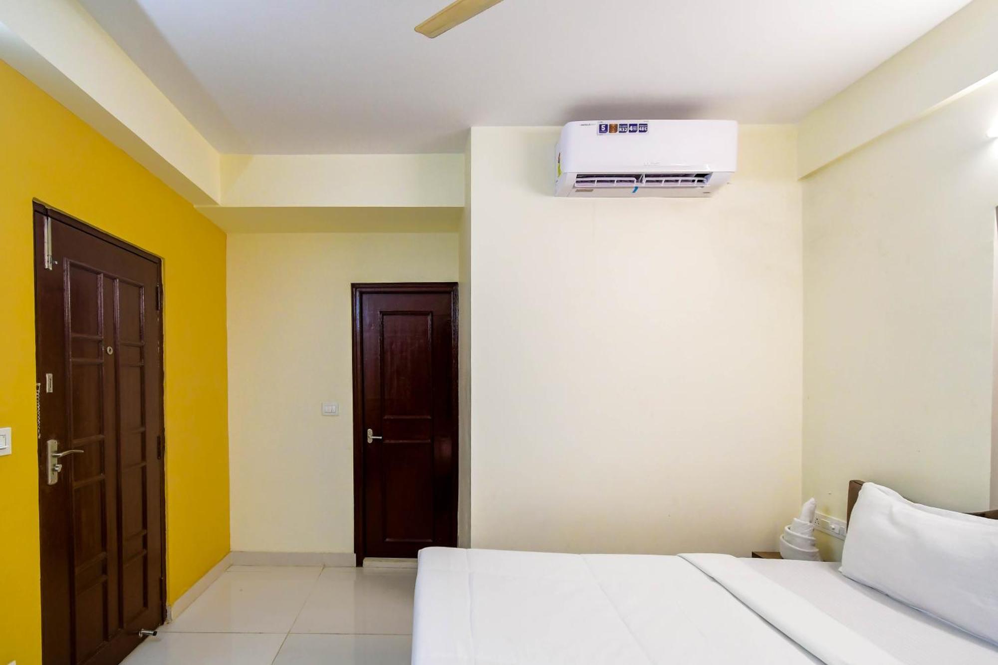 Hotel Mahal Calcutta Buitenkant foto
