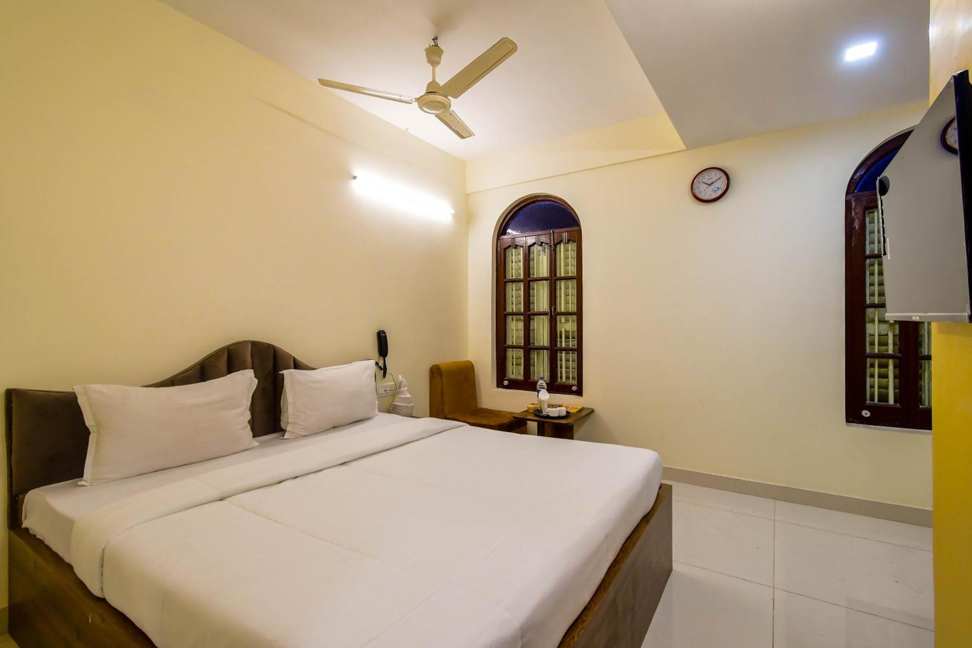 Hotel Mahal Calcutta Buitenkant foto