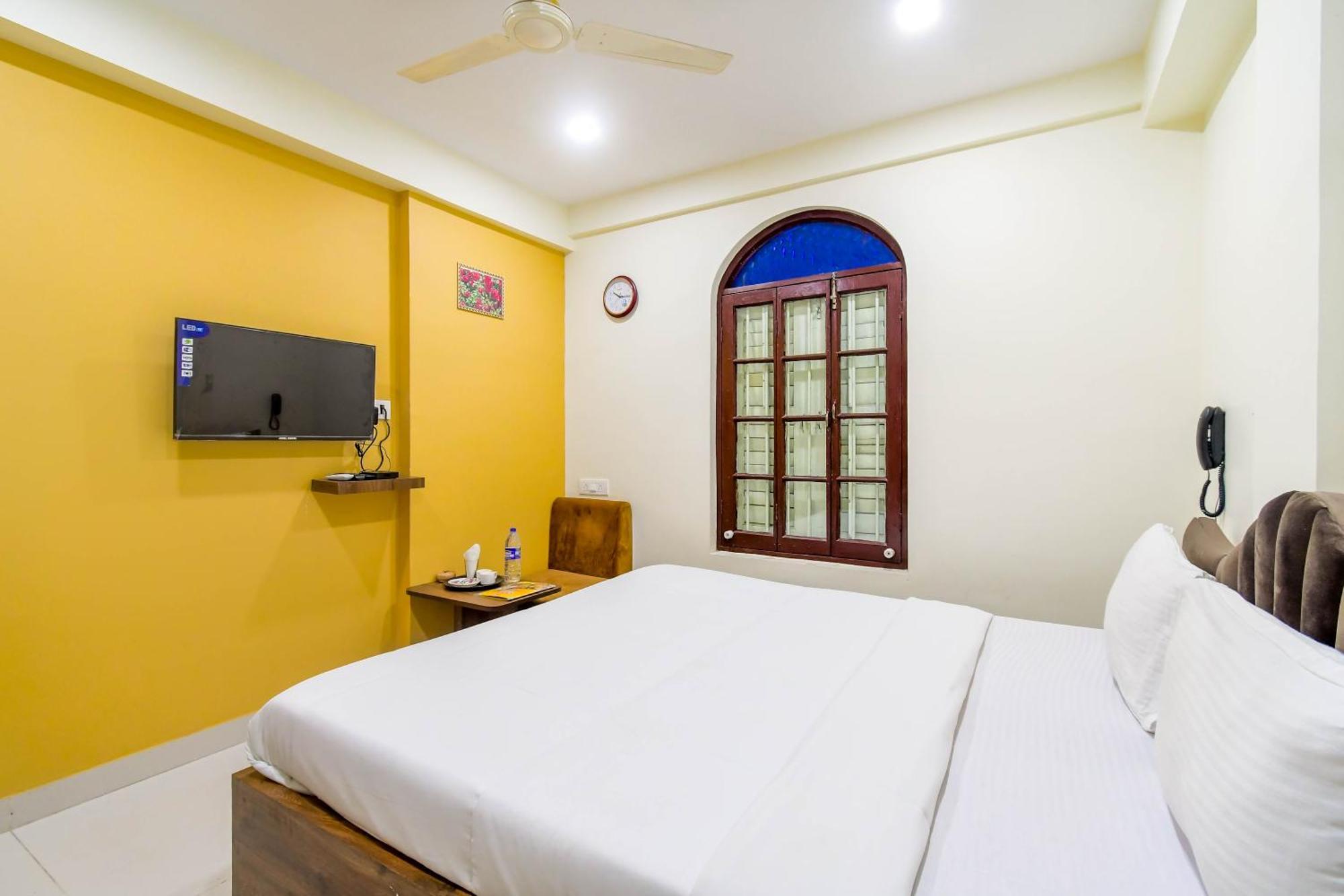 Hotel Mahal Calcutta Buitenkant foto